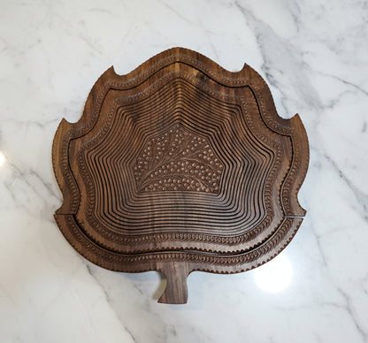 16"  Leaf Shape