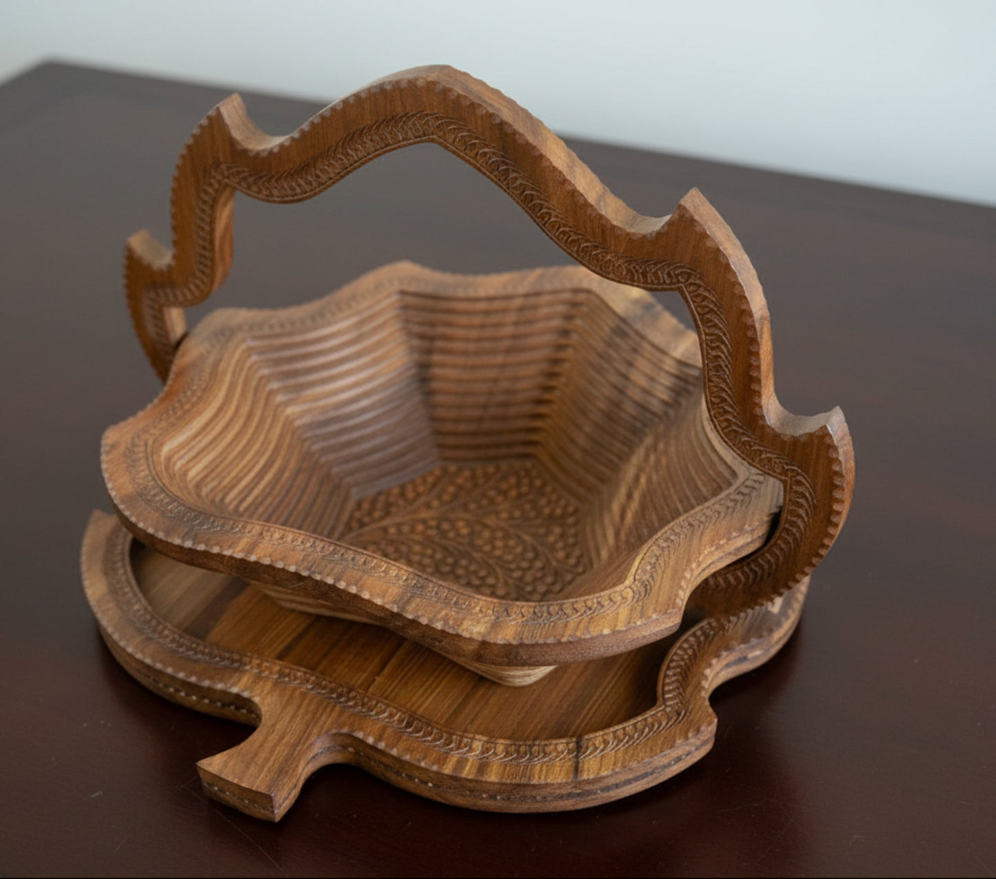16"  Leaf Shape