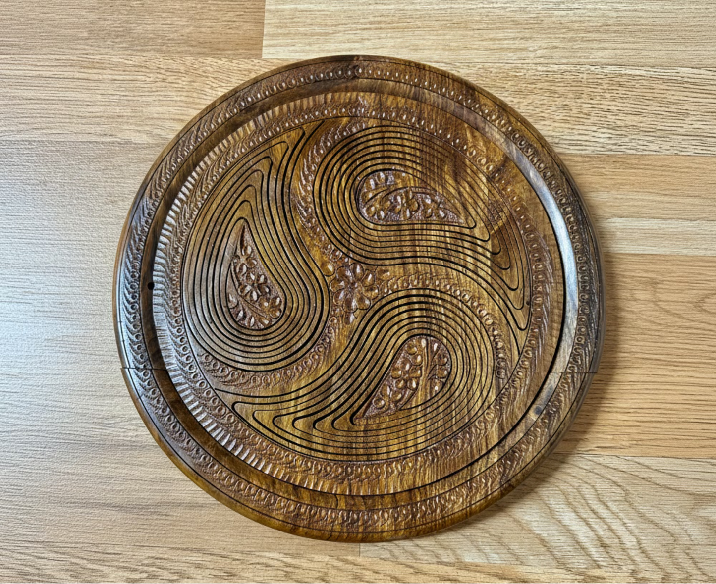 12" Three Paisleys
