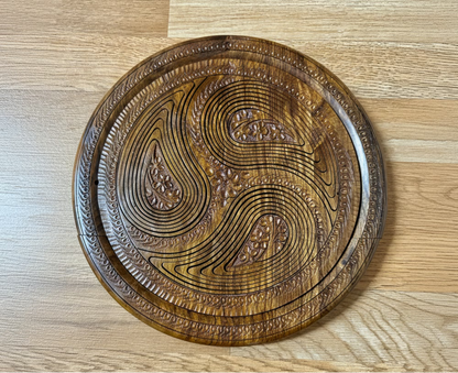12" Three Paisleys