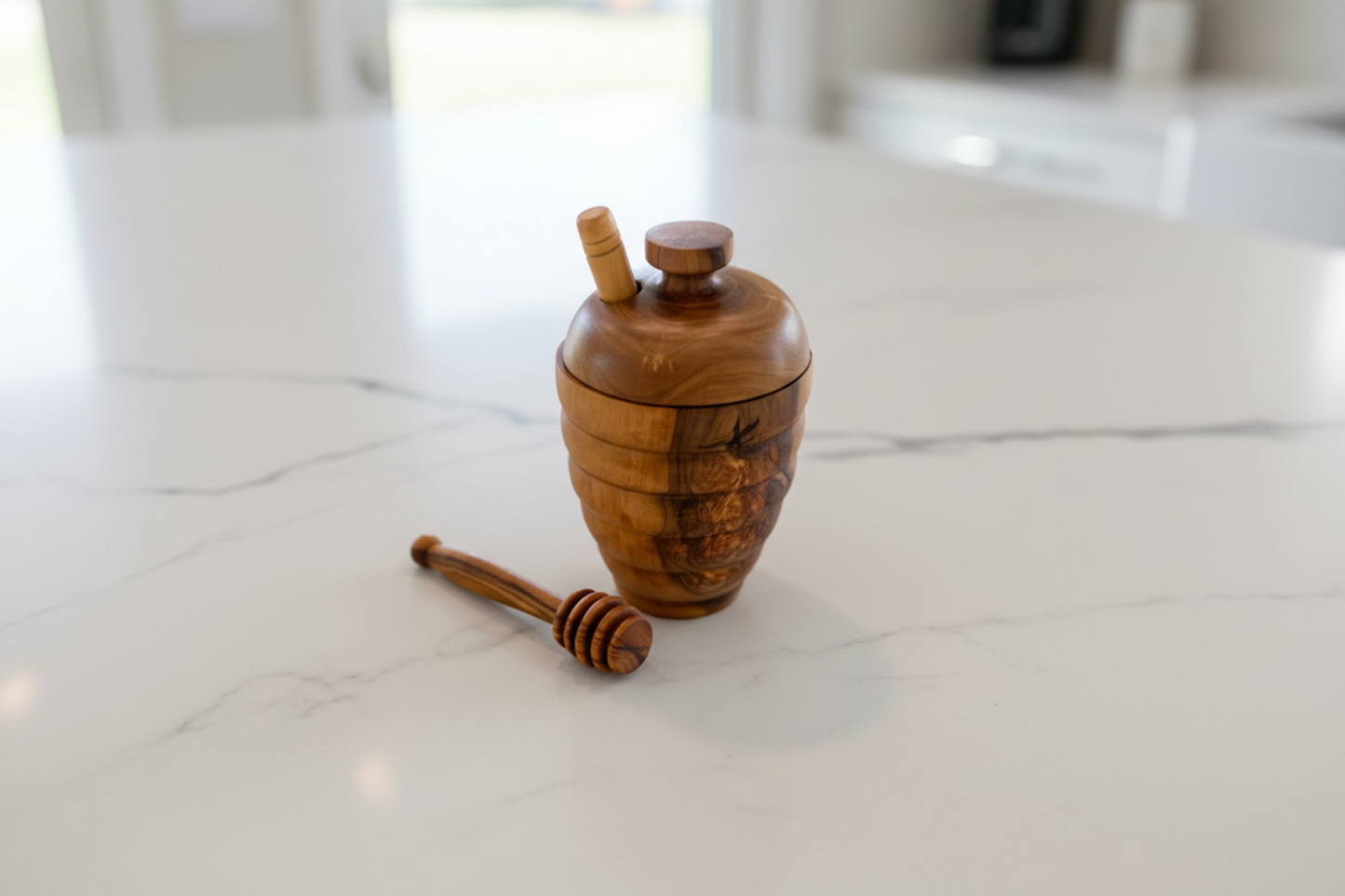 Olive Wood No-Mess Beehive Pot (6X3.5X3.5) ,Dipper Slot Lid