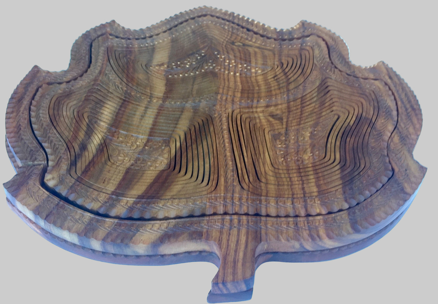 16" divided leaf shape