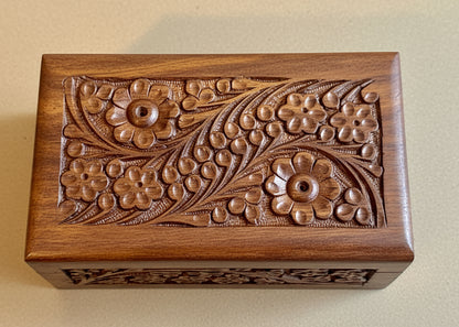 Medium secret lock box