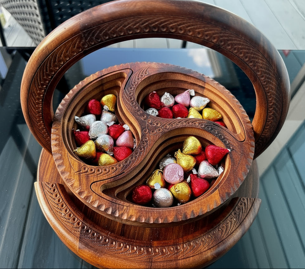 10" Three Paisleys divided