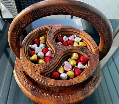 10" Three Paisleys divided