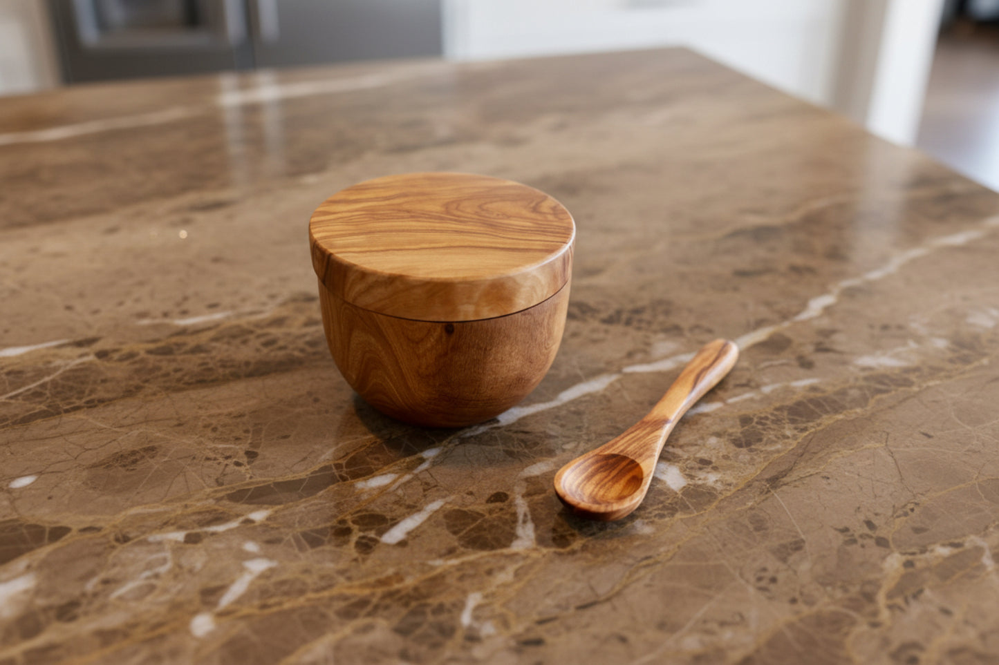 Olive Wood Salt Cellar with Magnet  (4x4x3)