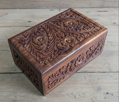 Large secret lock box ( 8" X 5" X 3.5")